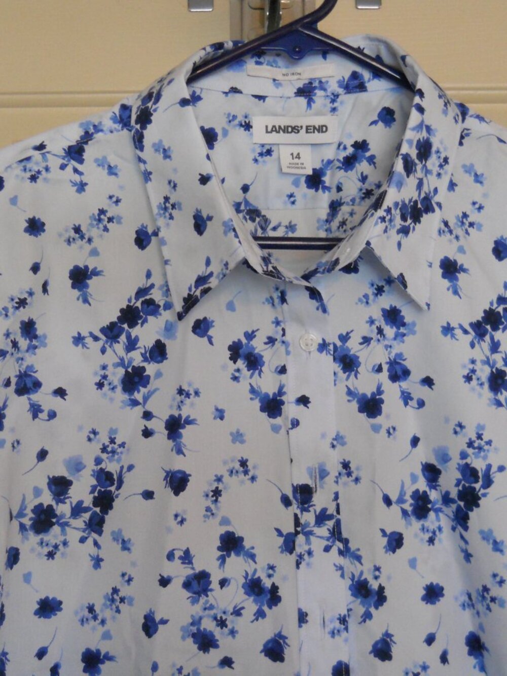 New Land's End Button Down shirt - size 14 - ladies.